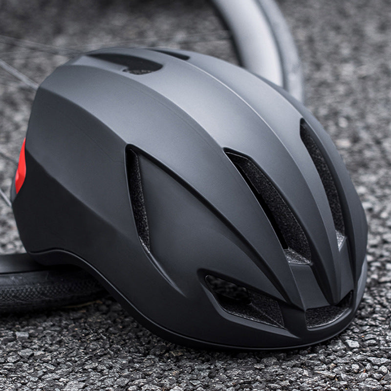 Streamlined Commuter Cycling Helmet Bowlift
