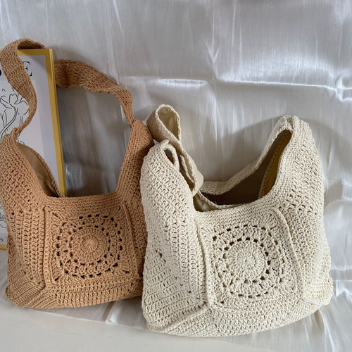 Hand-knotted shoulder bag with unique pattern Bowlift