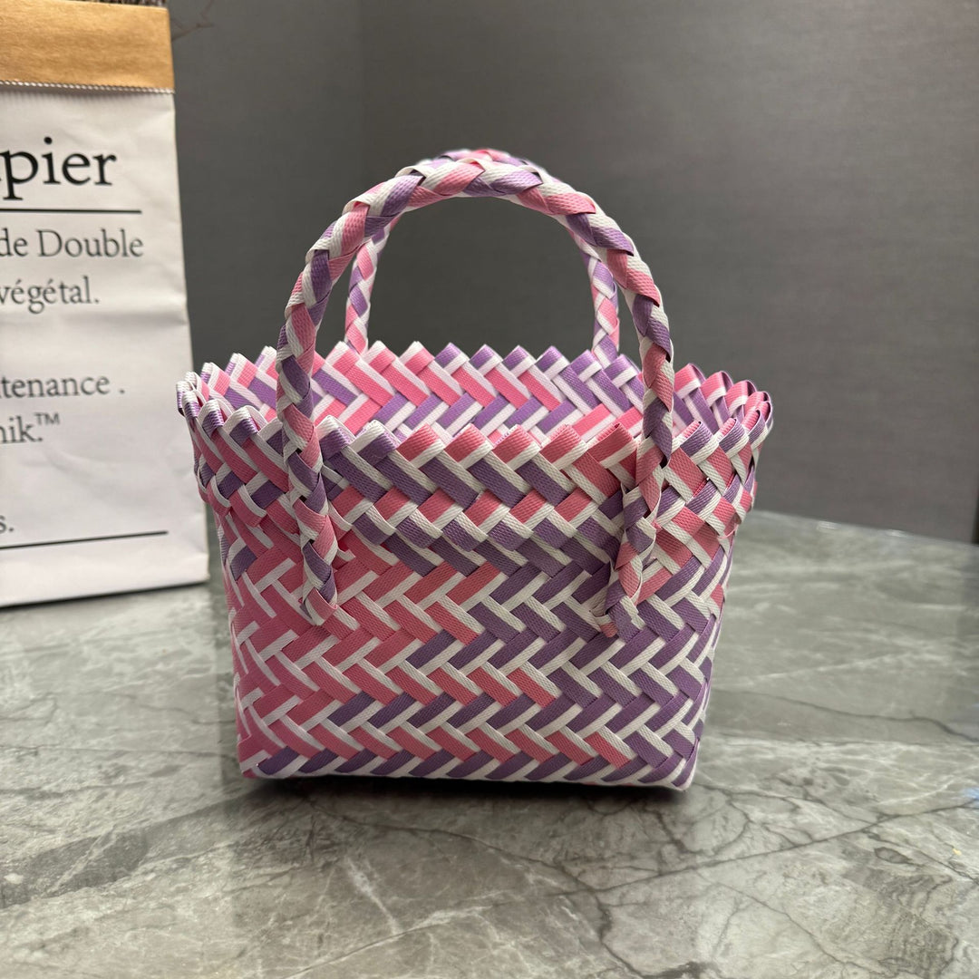 Playful basket bag with bow Bowlift