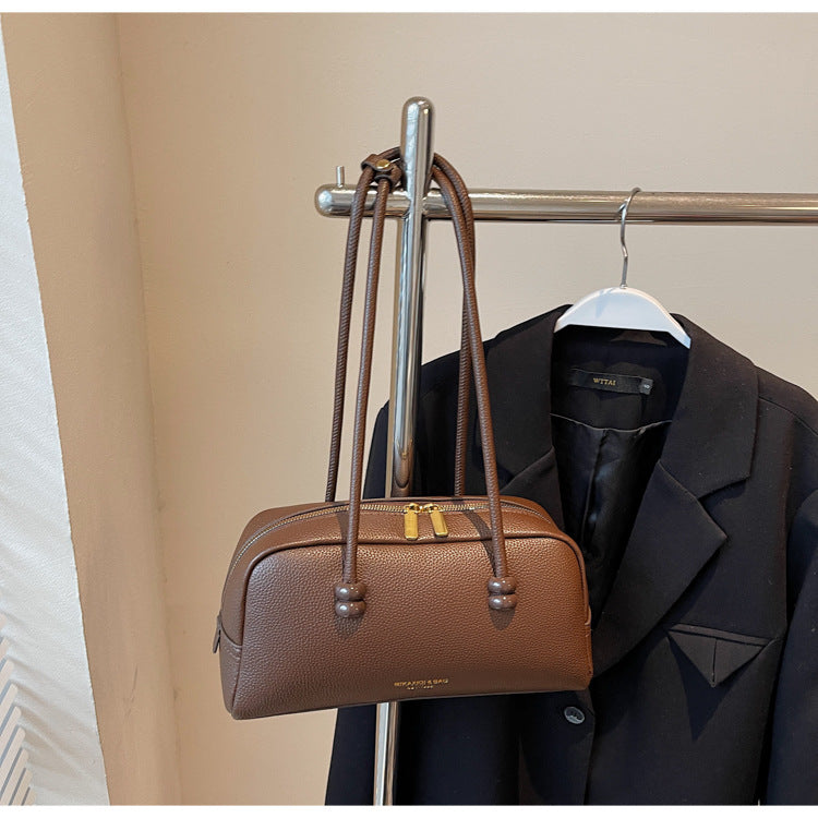 Chic Retro Handbag Bowlift