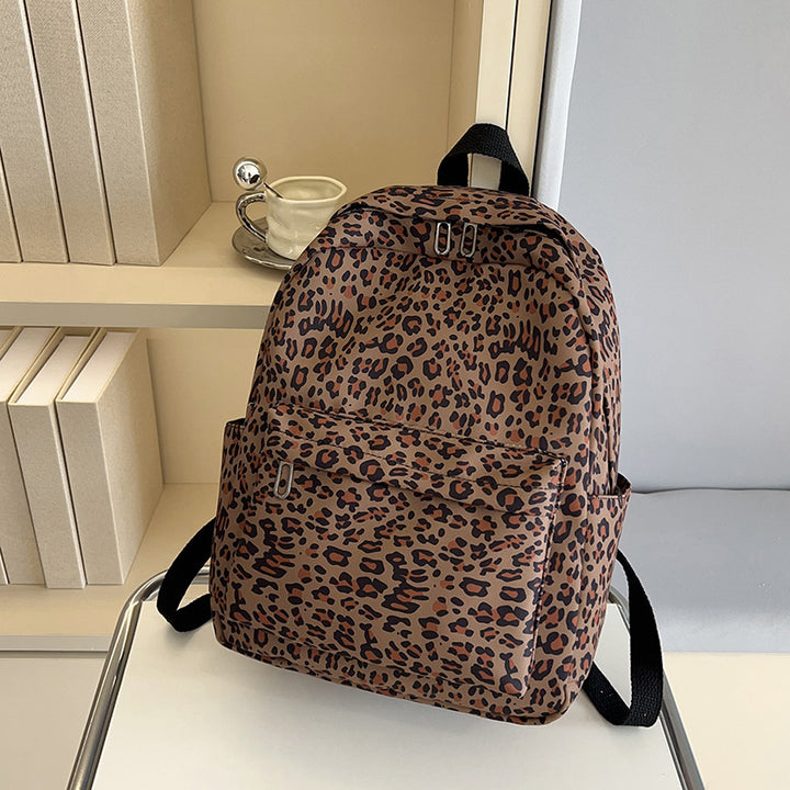 Stylish Backpack in Leopard Print Bowlift