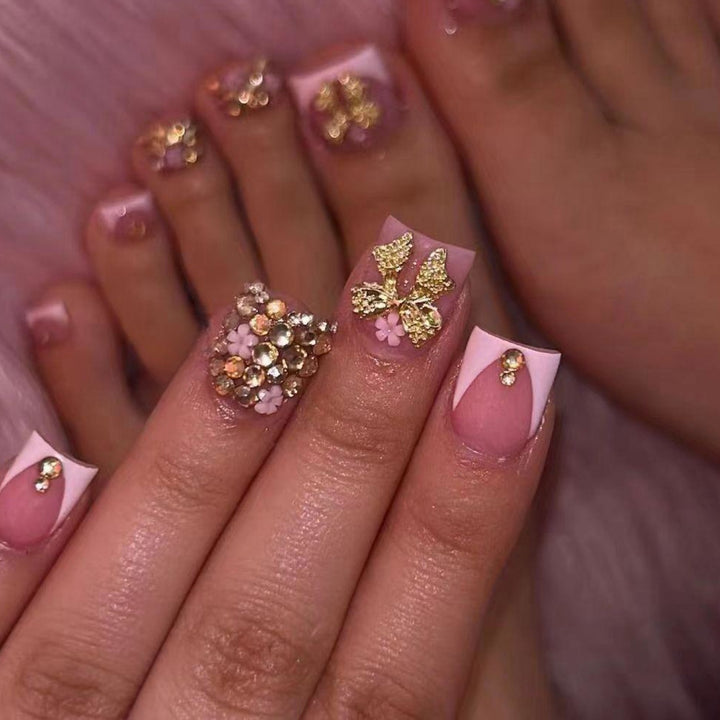 Elegant Artificial Nails with Luxurious Decorations Bowlift