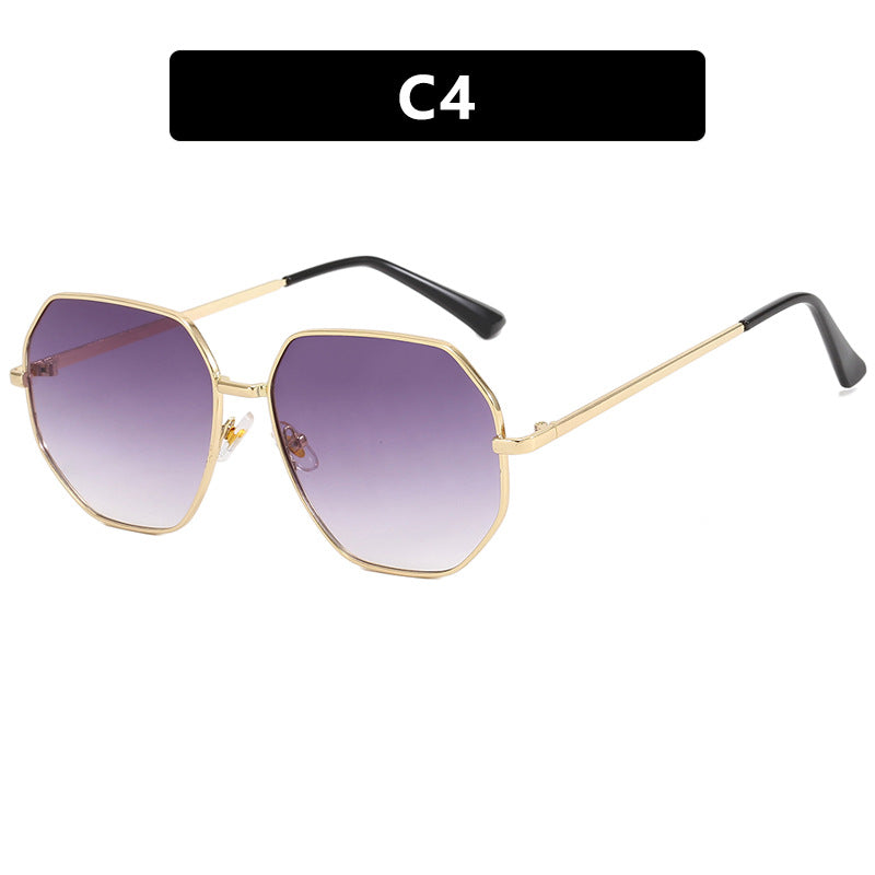 Women's fashionable geometric sunglasses with protective UV filter and stylish frame Bowlift