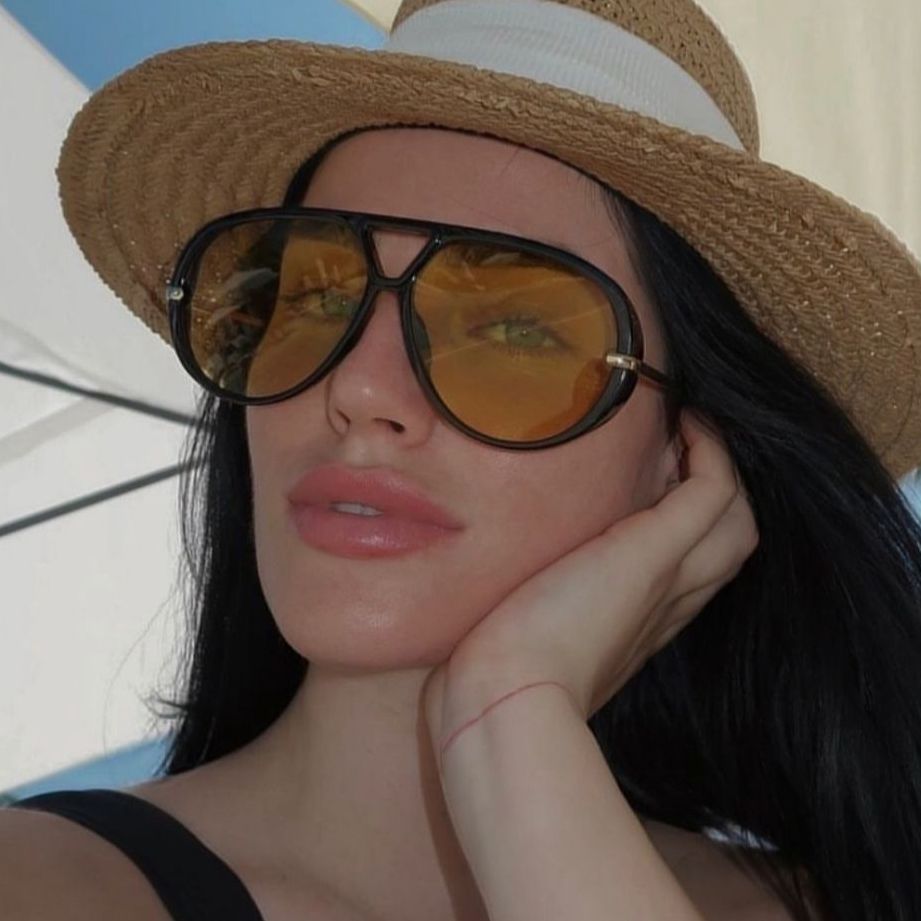 Women's oversized sunglasses with elegant plastic frame and mirrored lenses Bowlift