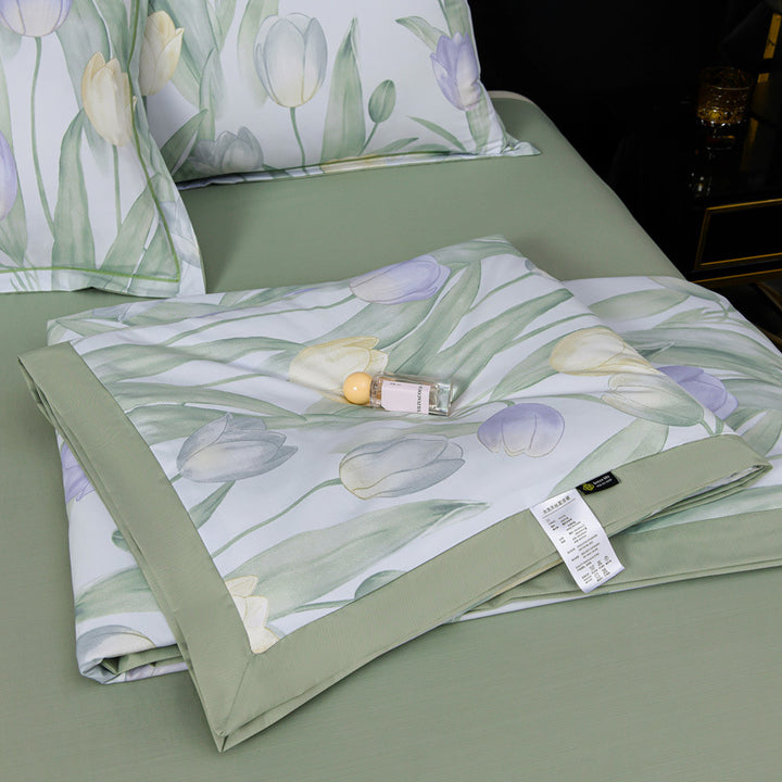 Floral Cotton Sateen Duvet Cover Set With Piped Border And Matching Pillow Shams