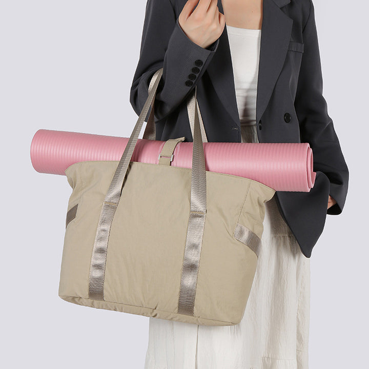 Stylish tote bag with spacious main compartment and reinforced handles Bowlift
