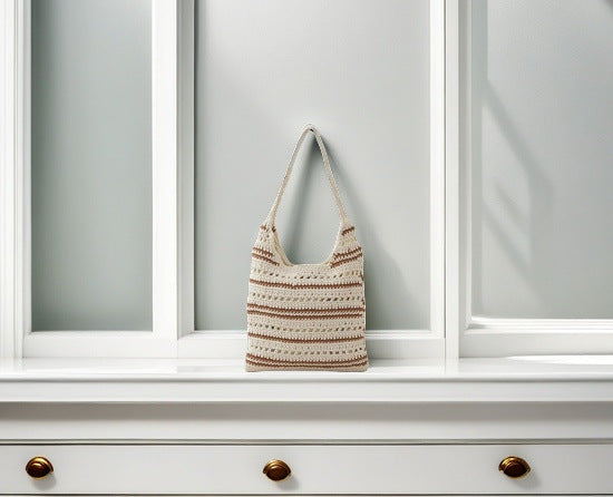 Crocheted Shoulder Bag Bowlift