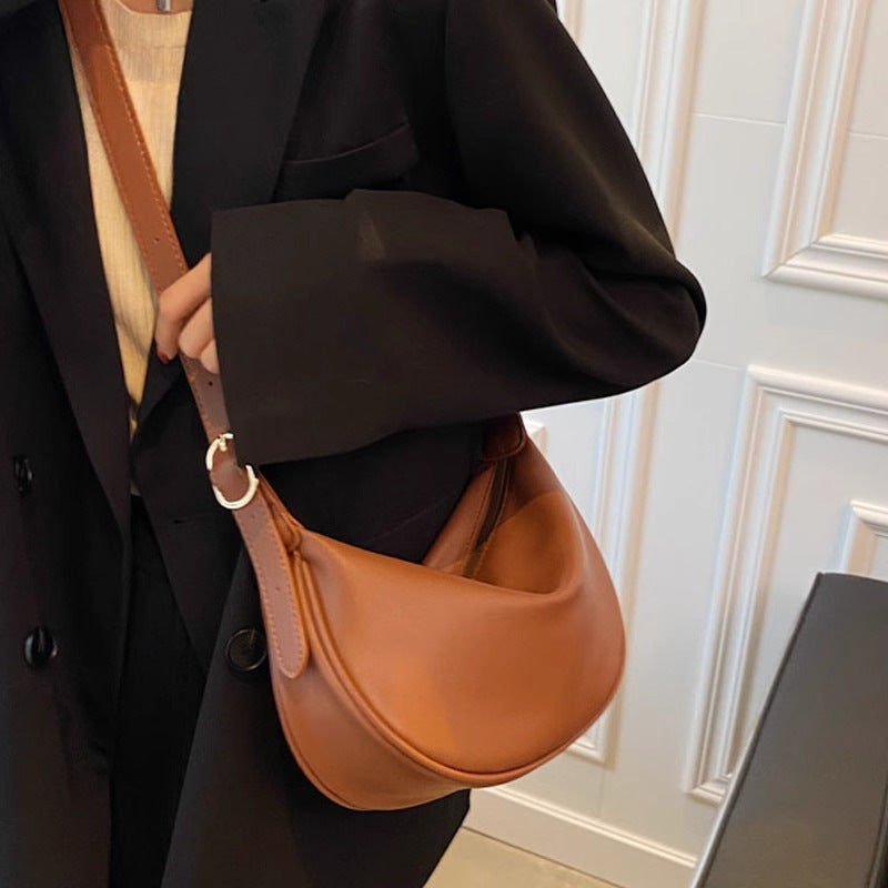 Contemporary Shoulder Bag Bowlift