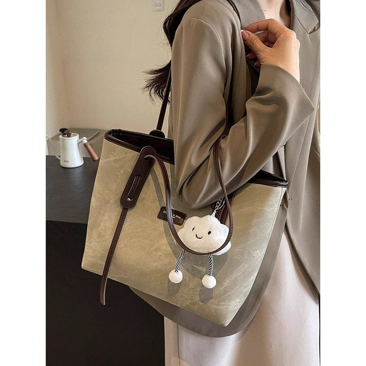 Chic Structured Tote Bag Bowlift