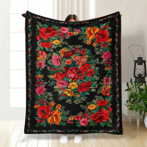 Floral Garden-Themed Plush Blanket