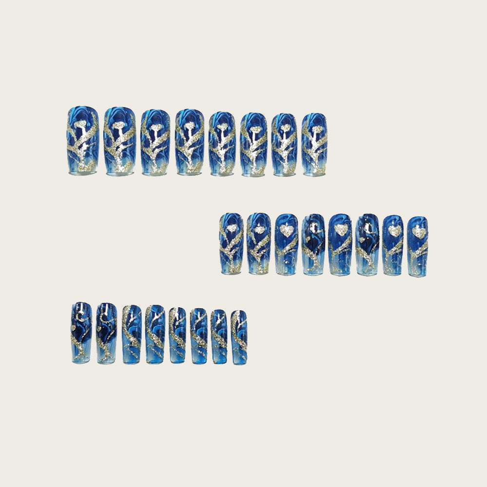 Nail art in maritime elegance design Bowlift