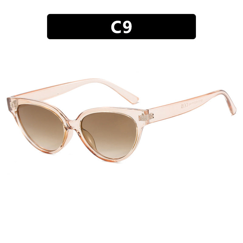 Ladies Cat-Eye Sunglasses with Luxurious Pattern and UV Protection Bowlift