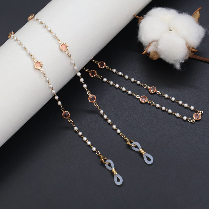 Elegant Pearl and Crystal Eyewear Chain Bowlift