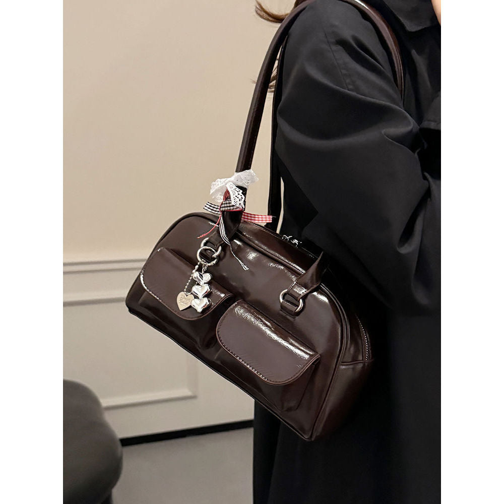 Elegant Dual-Pocket Handbag Bowlift