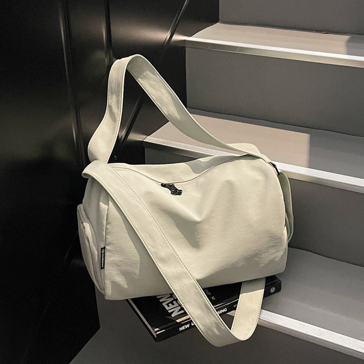Women's Sporty and Spacious Travel Bag Bowlift