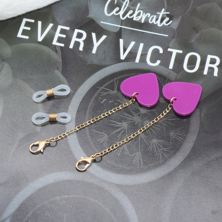 Heart-Shaped Decorative Eyewear Chain Bowlift