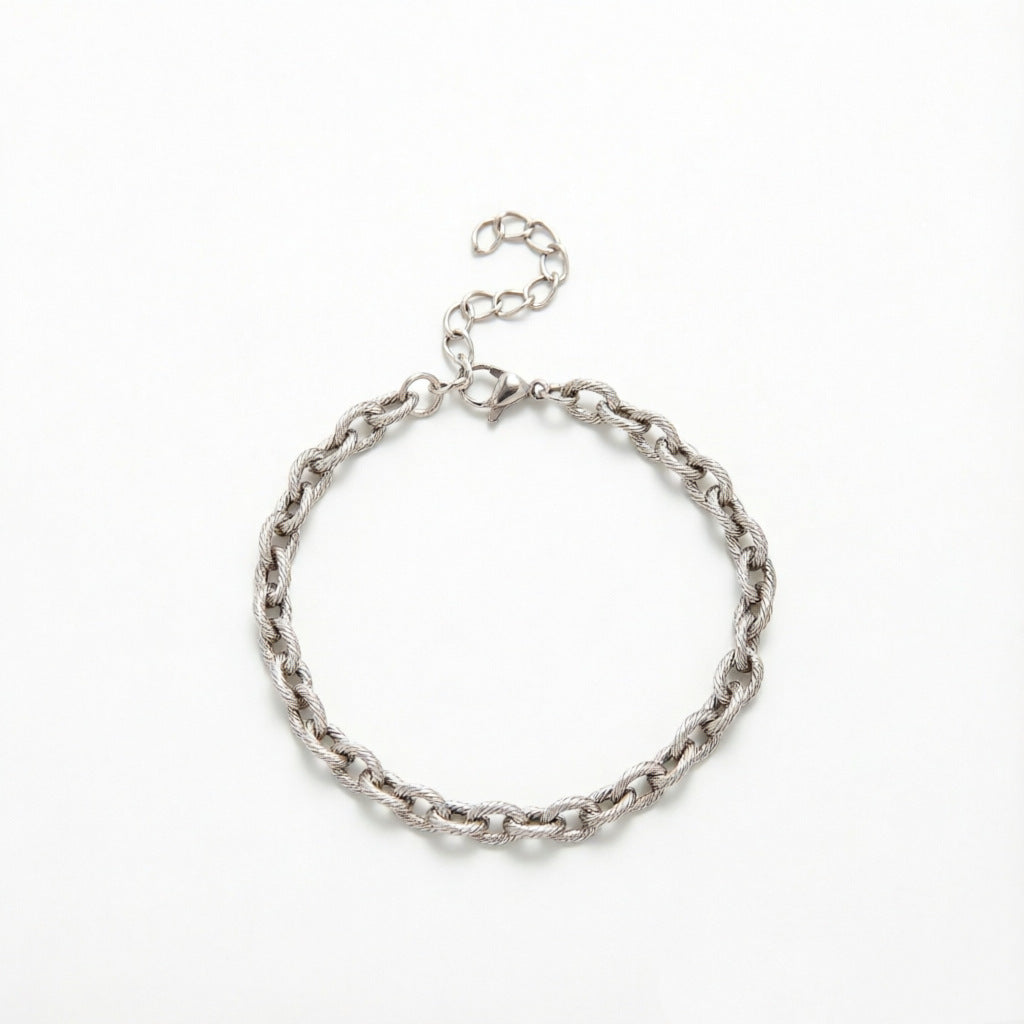 Interlaced Metal Link Bracelet Bowlift