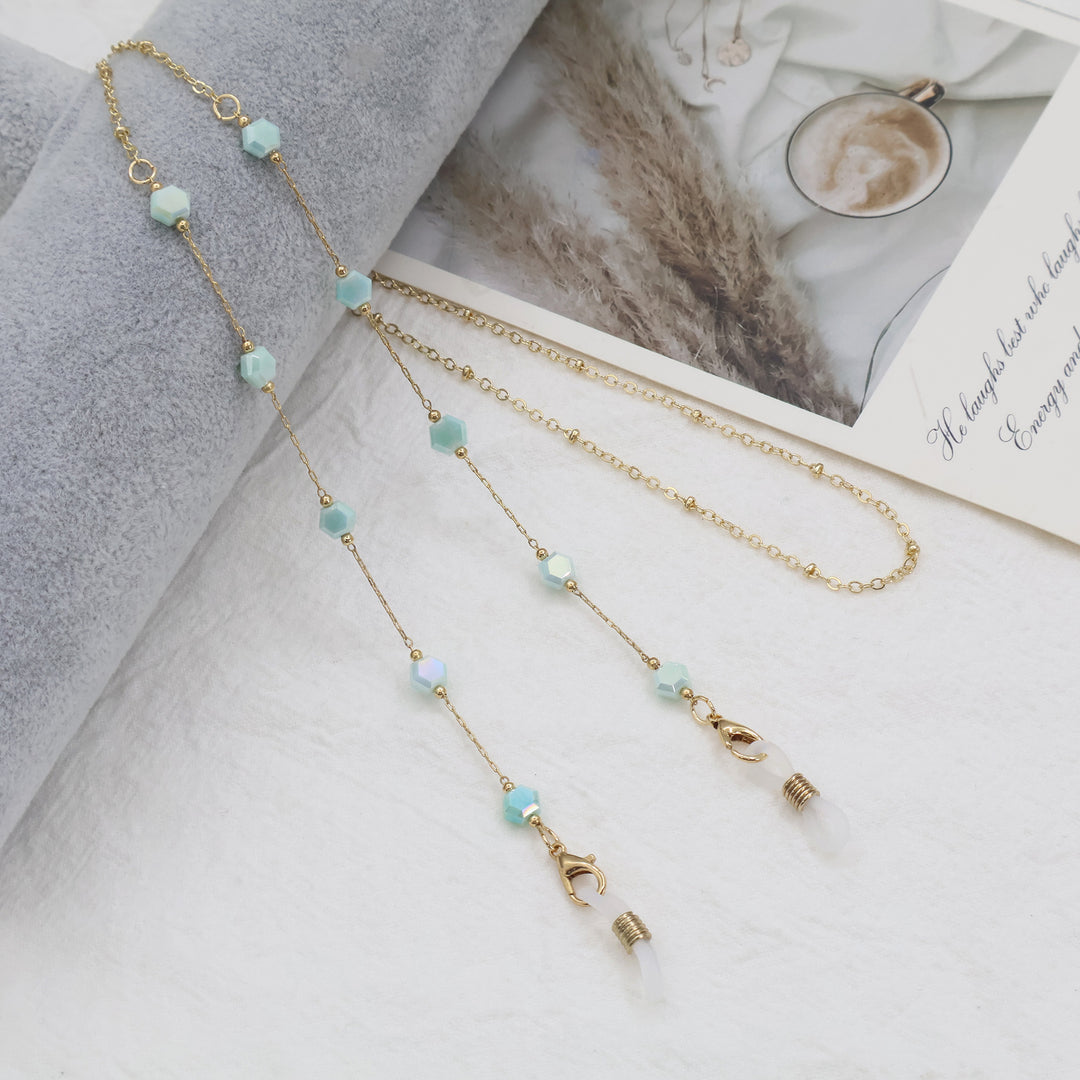 Elegant Gold Chain Necklace with Gemstones Bowlift