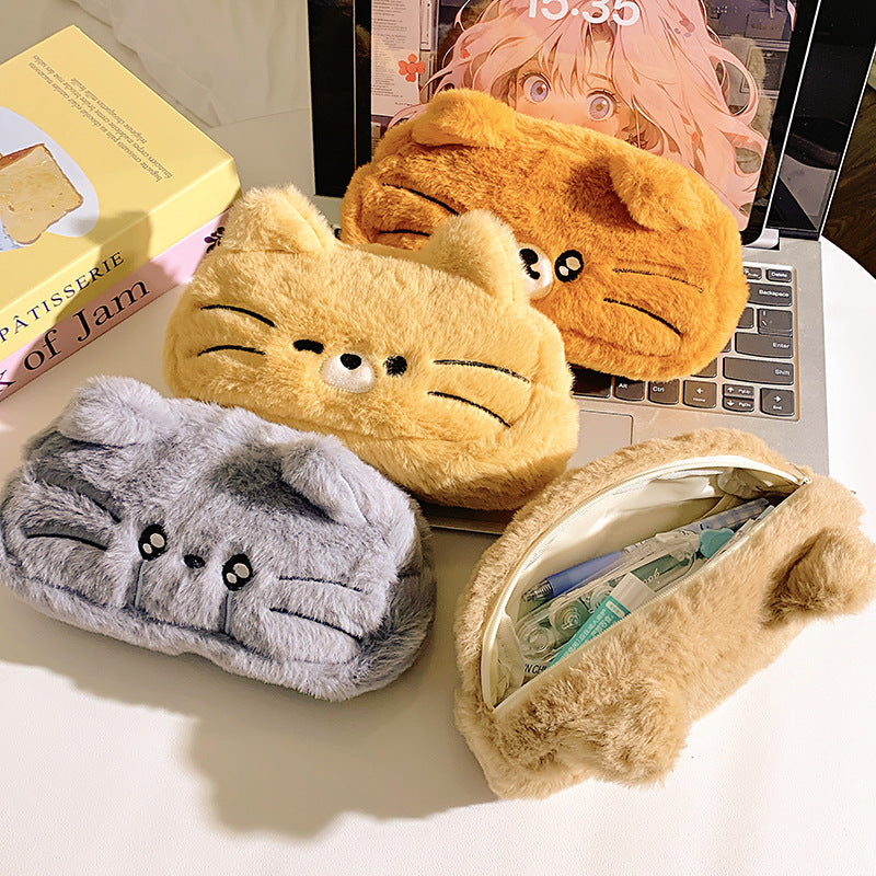 Plush pillow with cat motif Bowlift