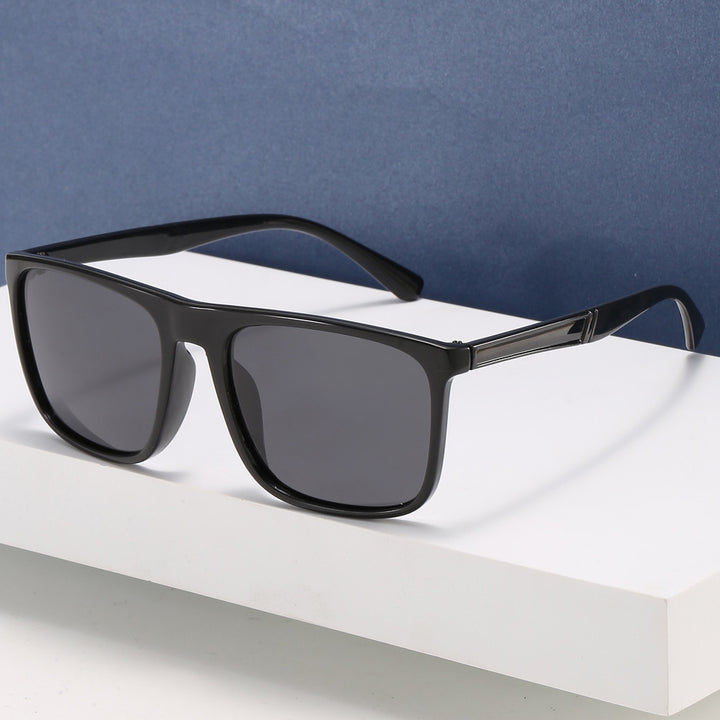 Women's modern sunglasses in minimalist design Bowlift