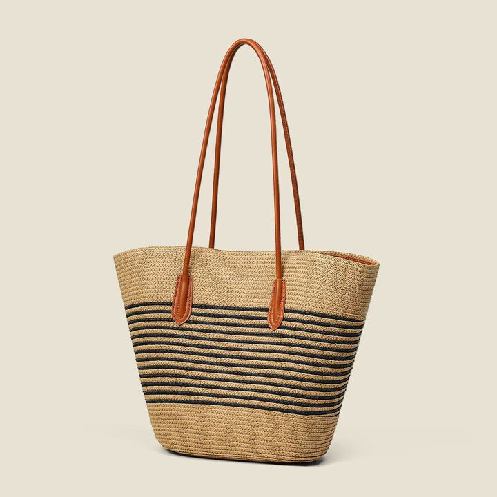Sleek beach bag with matching sun hat Bowlift