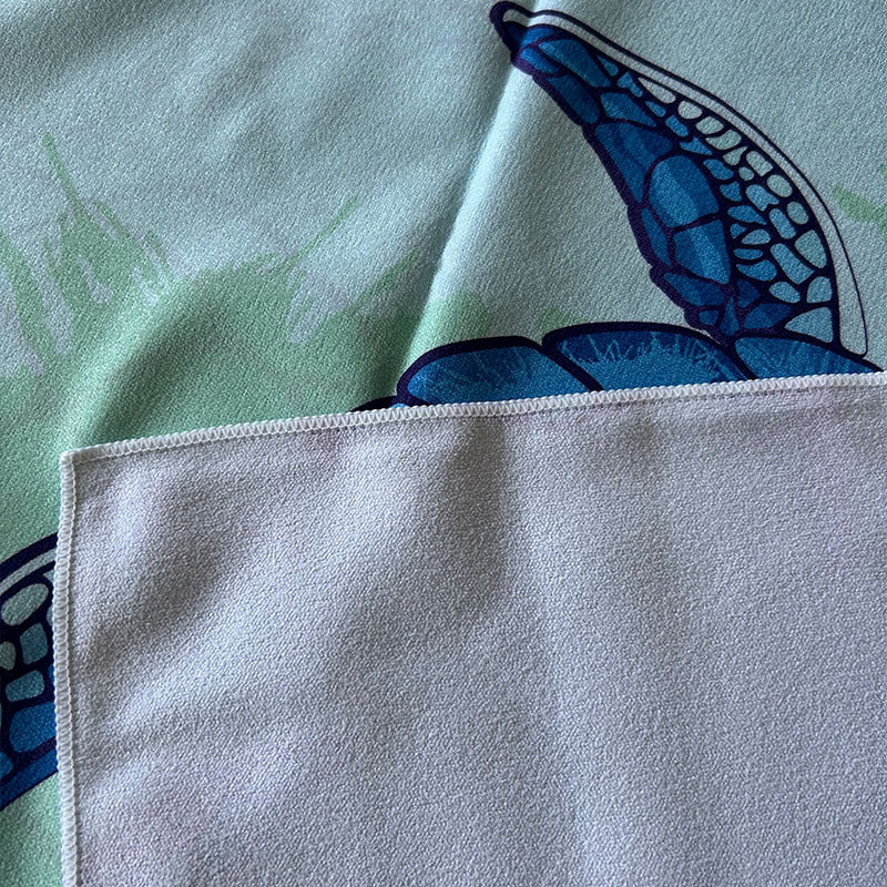 Beach towel with maritime star design Bowlift