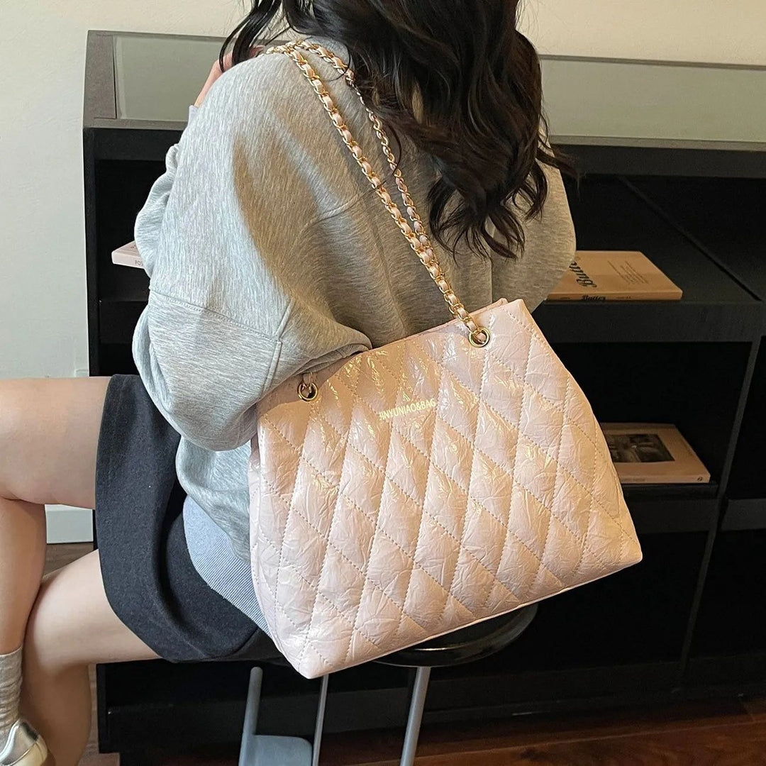 Quilted Chain-Handle Handbag Bowlift