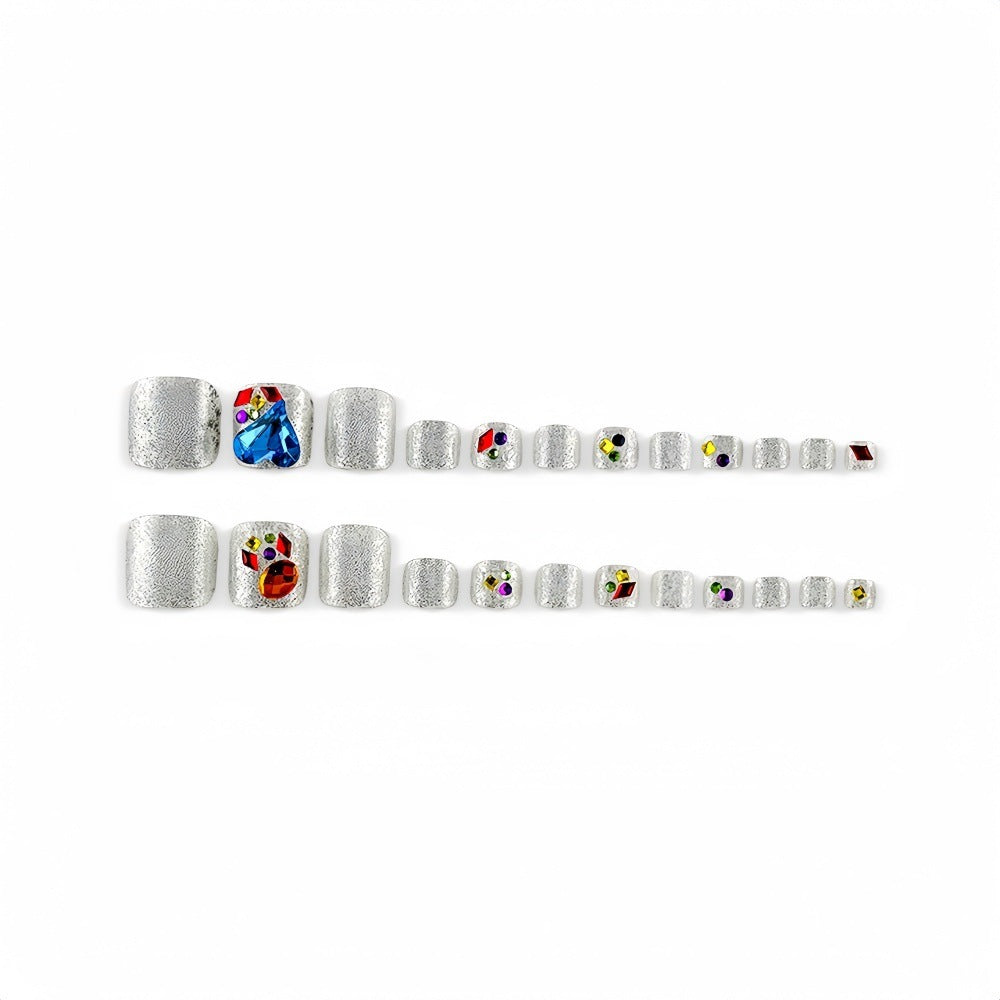 Artificial nails with sparkling rhinestone applications Bowlift