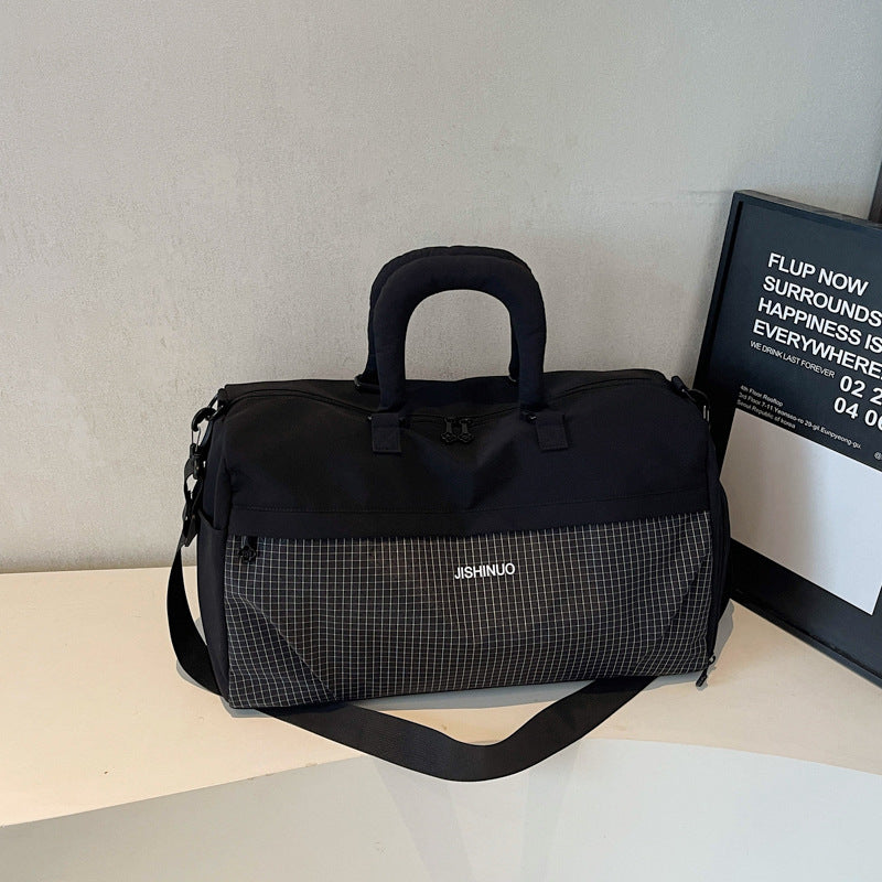 Sporty Leisure Duffel Bag with Ergonomic Handles and Multiple Compartments Bowlift