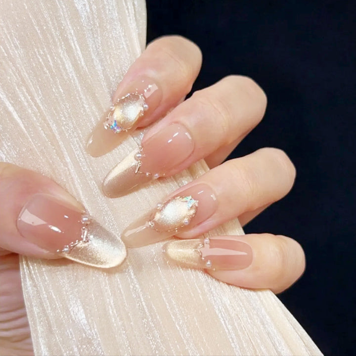 Art nail set with elegant gold glitter design Bowlift