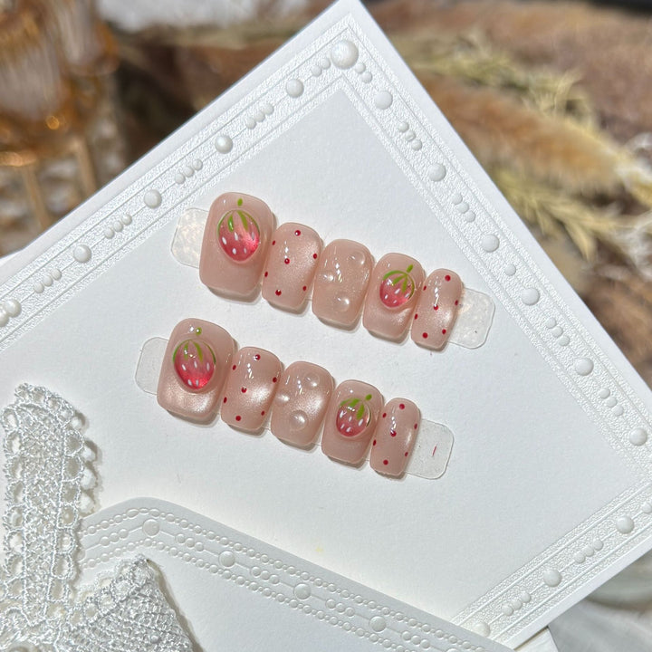 Strawberry-Inspired Press-On Nail Art Set Bowlift