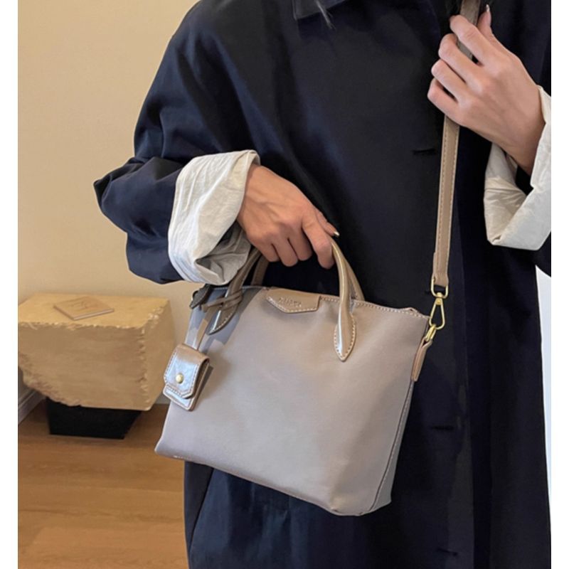 Compact Mini Handbag Bowlift