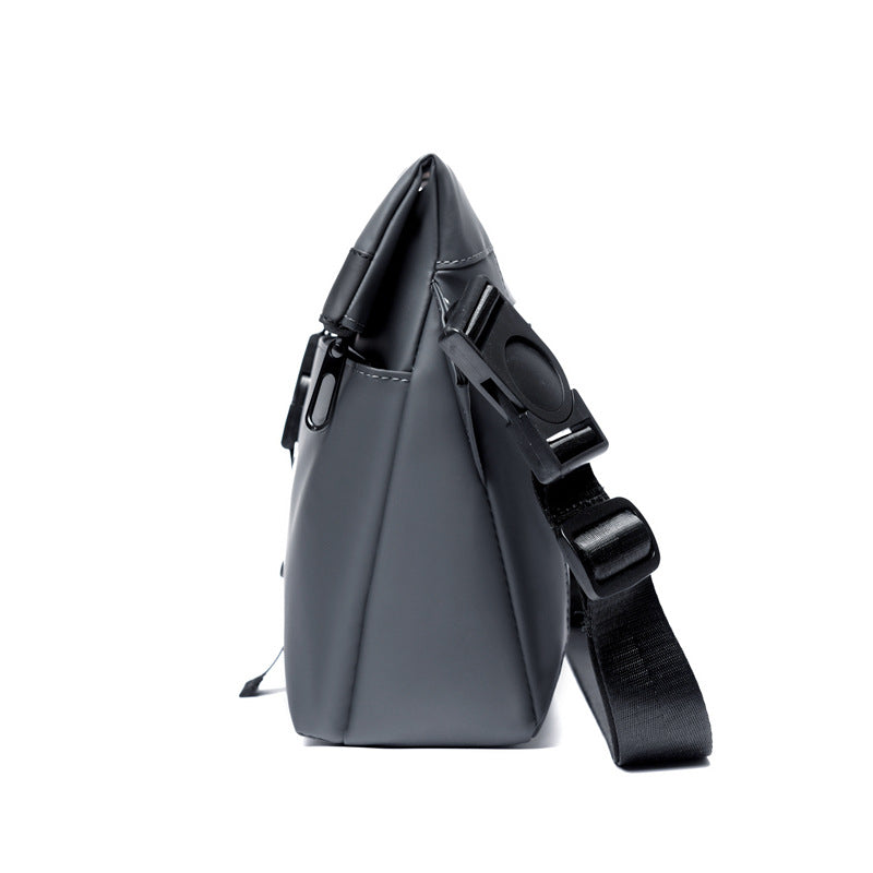 Water-Resistant Messenger Bag Bowlift