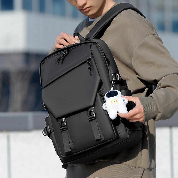 Fashionable and Functionally Designed Backpack Bowlift
