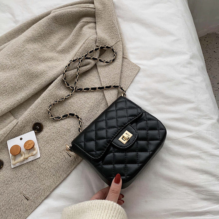 Quilted Crossbody Handbag Bowlift