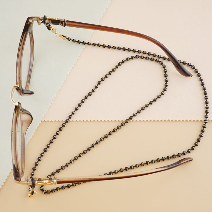 Stylish Beaded Eyewear Chain Bowlift