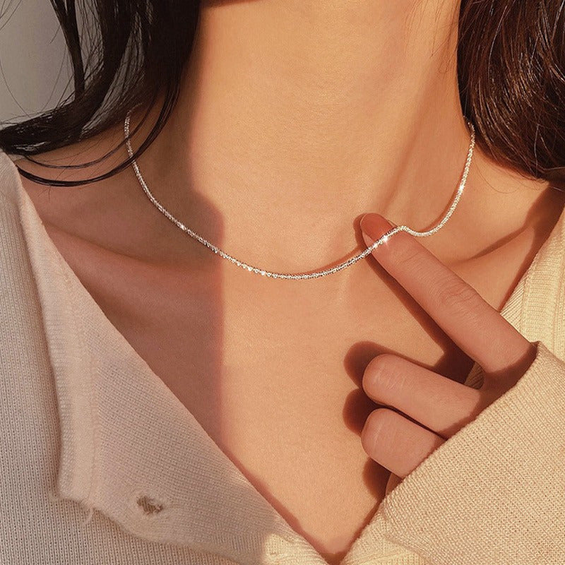 Elegant Minimalist Necklace Bowlift