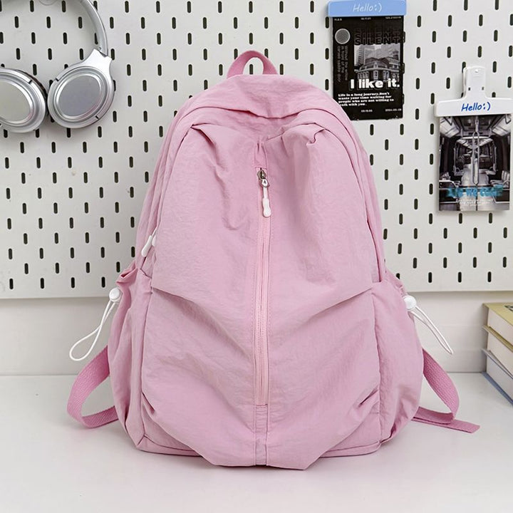 Spacious and Lightweight Backpack for Everyday Bowlift