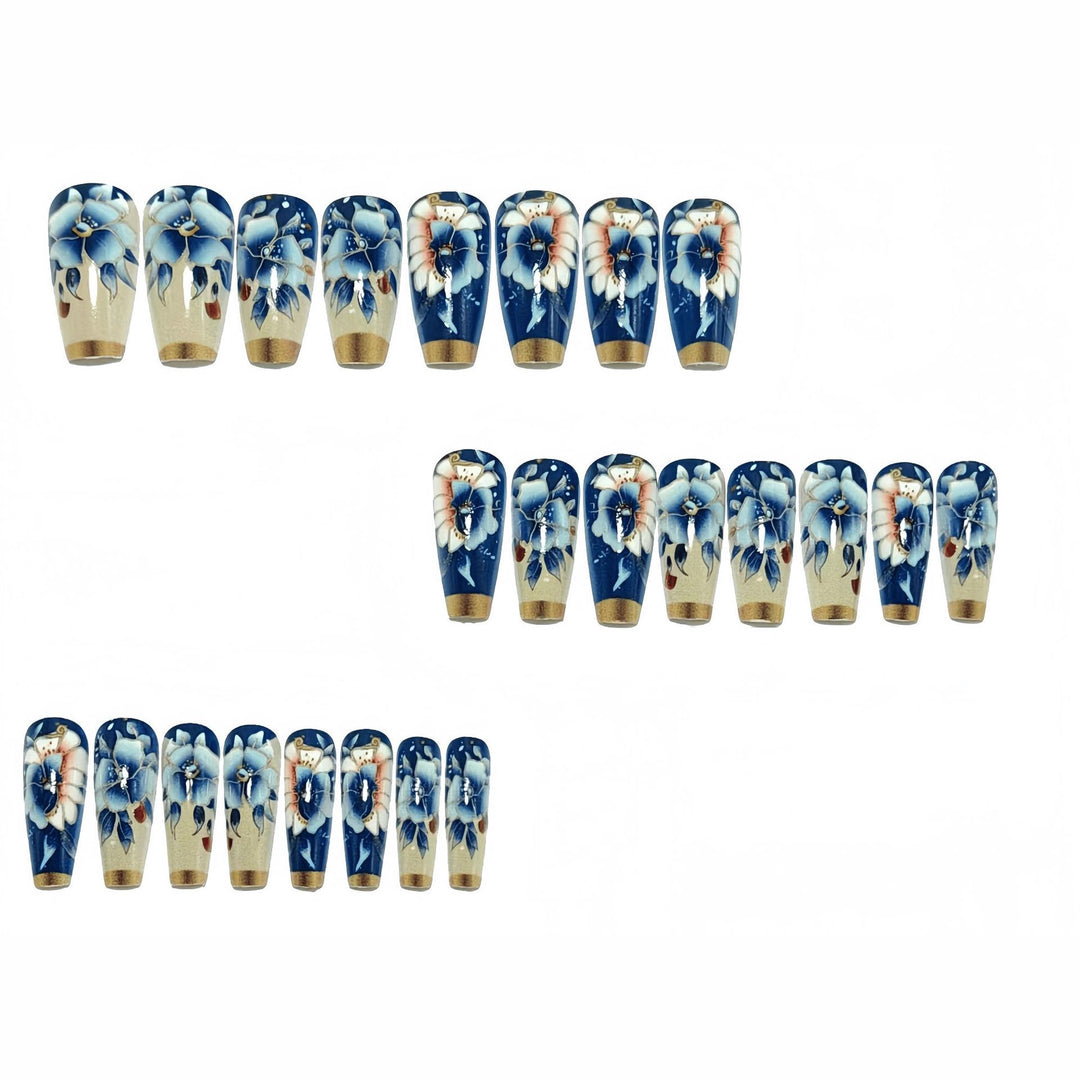 Artificial nails with floral and glamorous 3D applications Bowlift