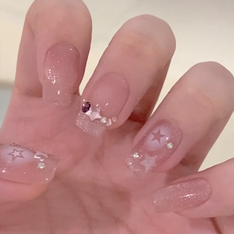 Glamorous Nail Art Bowlift