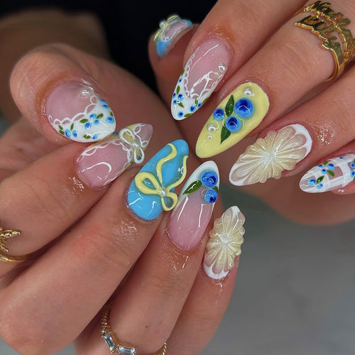 Artistic Themed Press-On Nail Set Bowlift