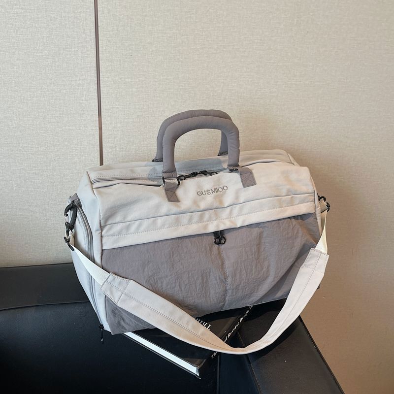 Multi-Functional Weekend Duffel Bag Bowlift
