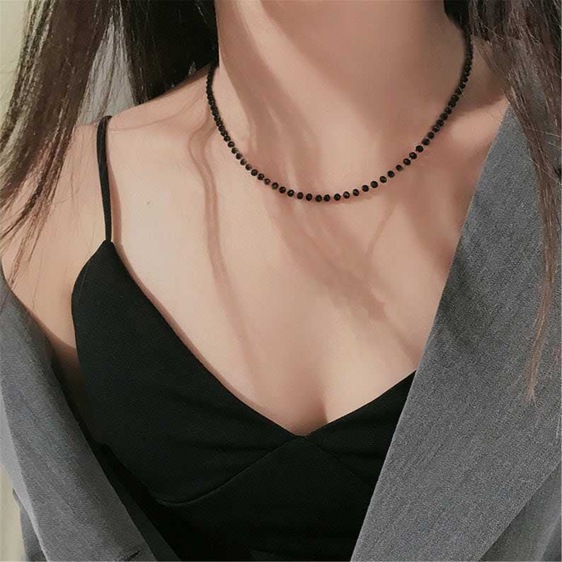 Minimalist Beaded Choker Necklace Bowlift