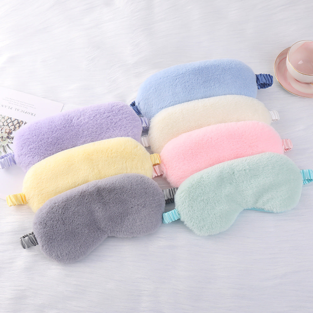 Women's cozy sleep mask made of plush with adjustable elastic band and lightproof inner lining Bowlift