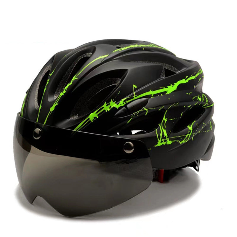 Bicycle helmet with integrated sun visor and optimal ventilation Bowlift