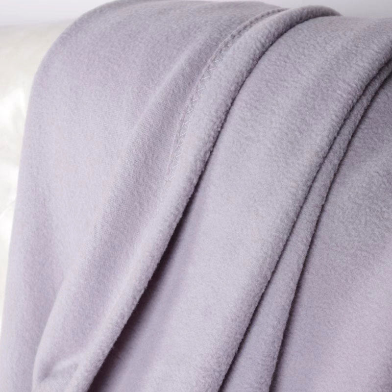 Ladies luxurious and cuddly living room blanket Bowlift