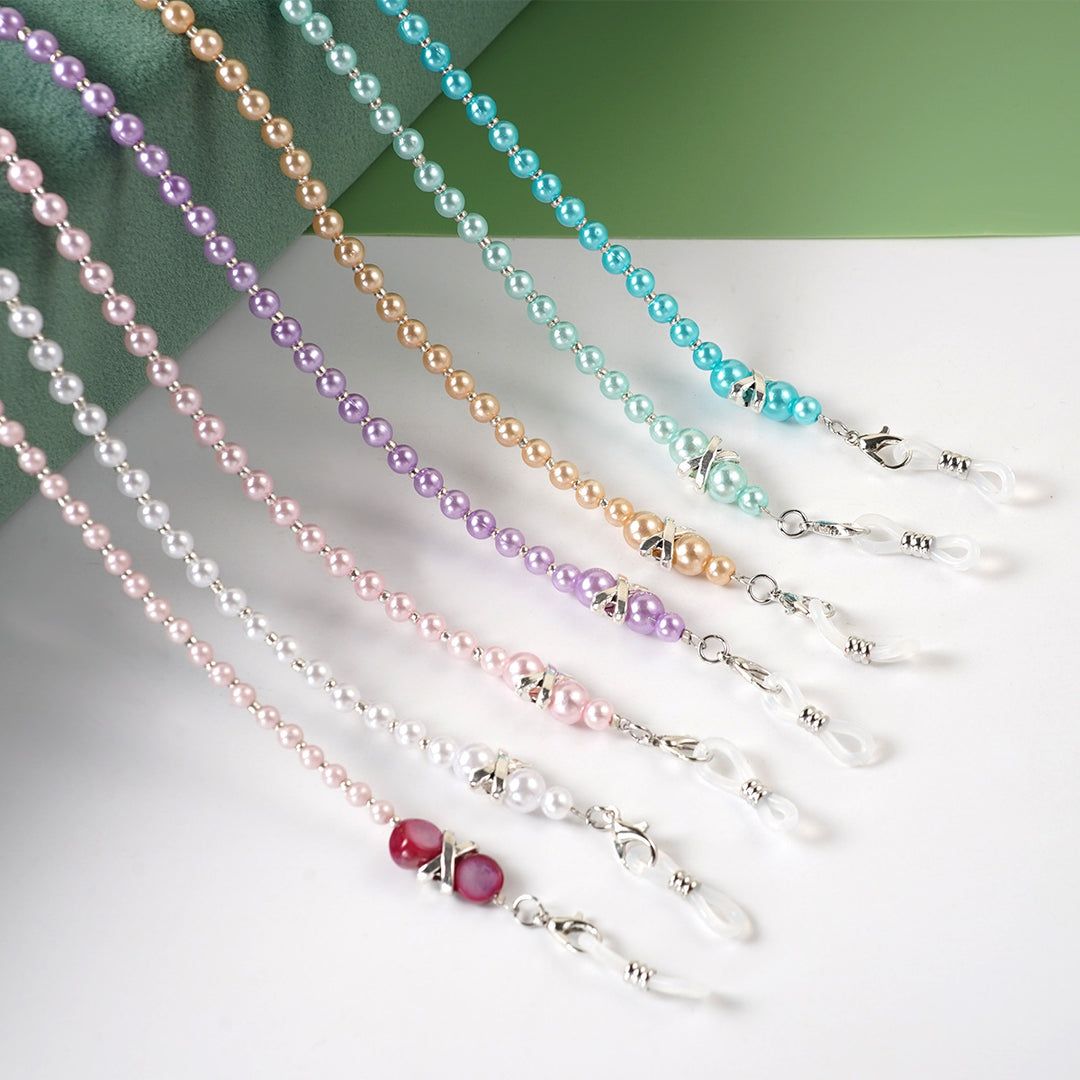 Elegant Beaded Eyewear Chain Bowlift