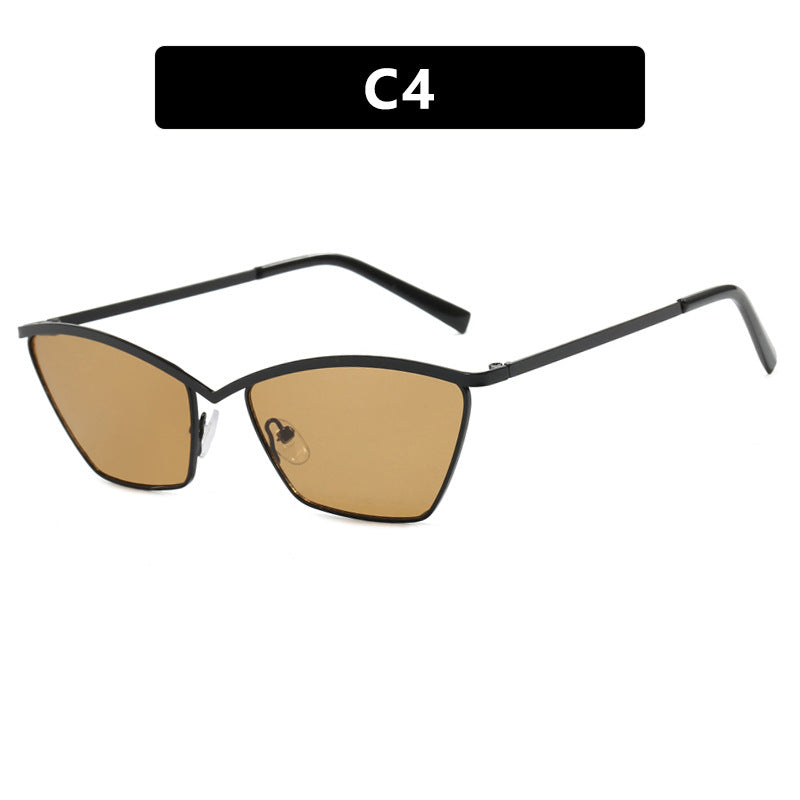 Ladies Cat-Eye Sunglasses with stylish metal frame and UV protection Bowlift