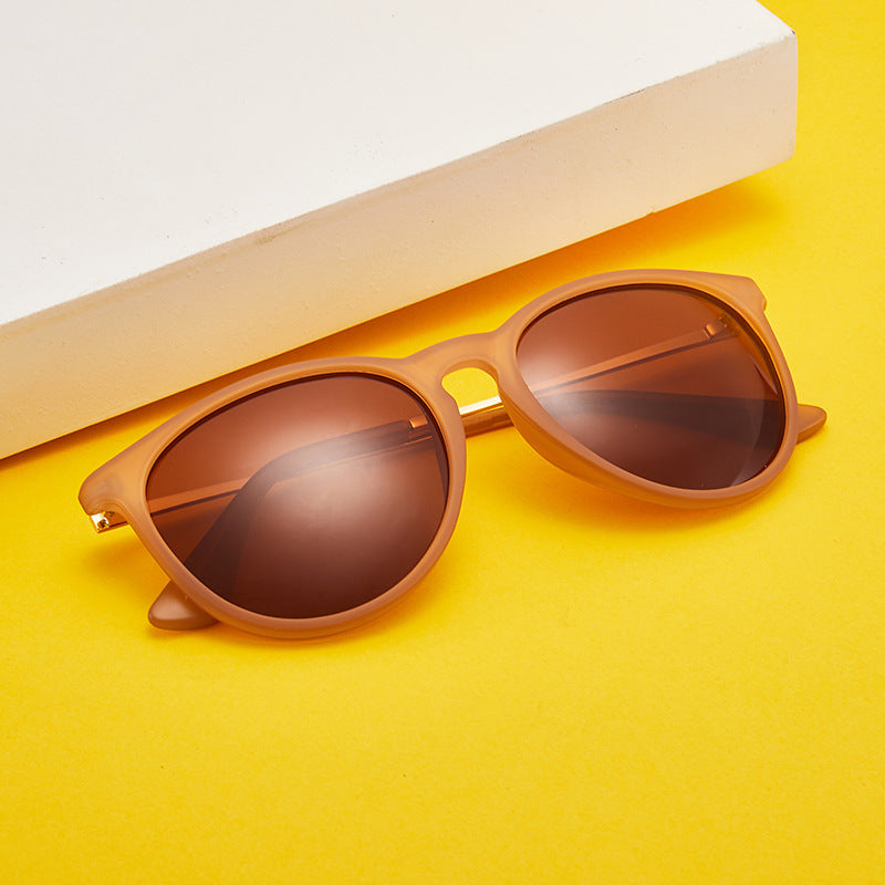 Women's fashionable and elegant sunglasses with high-quality plastic frame and mirrored lenses Bowlift
