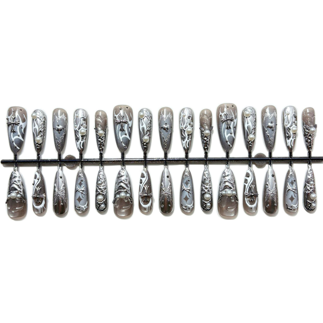 Gothic-Inspired Press-On Nail Set